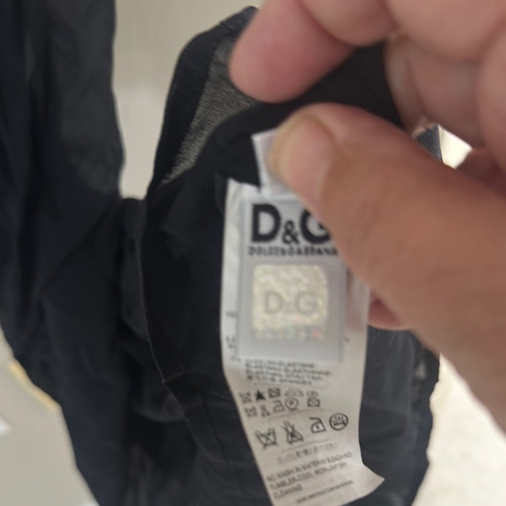 D&G Elegant Black Sheer Slip - Picture 5 of 6